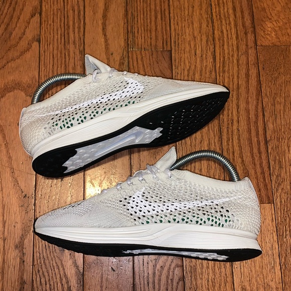 Nike Shoes - Nike Flyknit Racer Pure Platinum Size 5 EUC